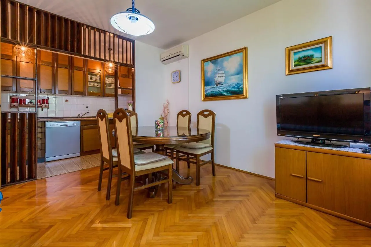 Dragiza Apartment Crikvenica 0*,  Croatia