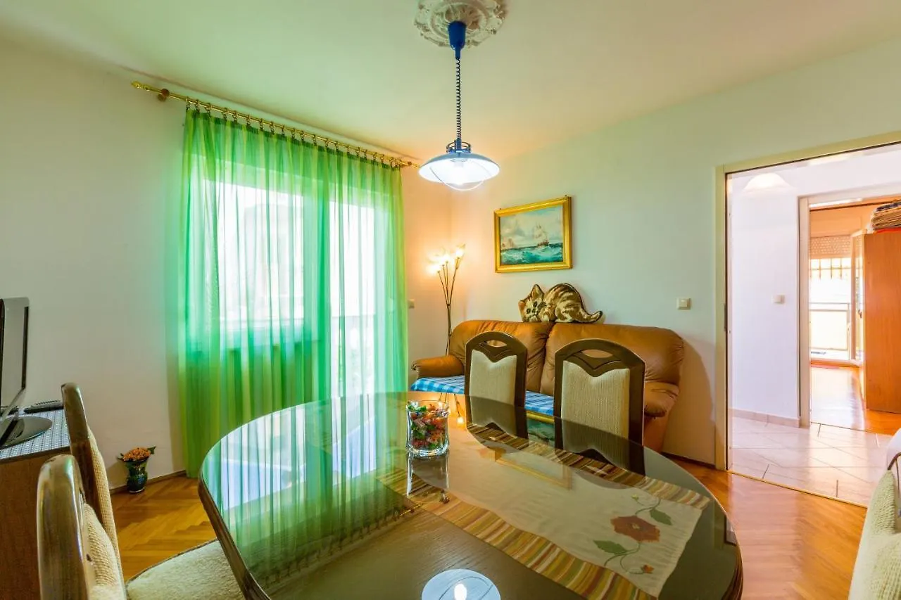 Dragiza Apartment Crikvenica 0*,