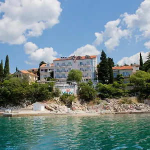 Vali Hotel